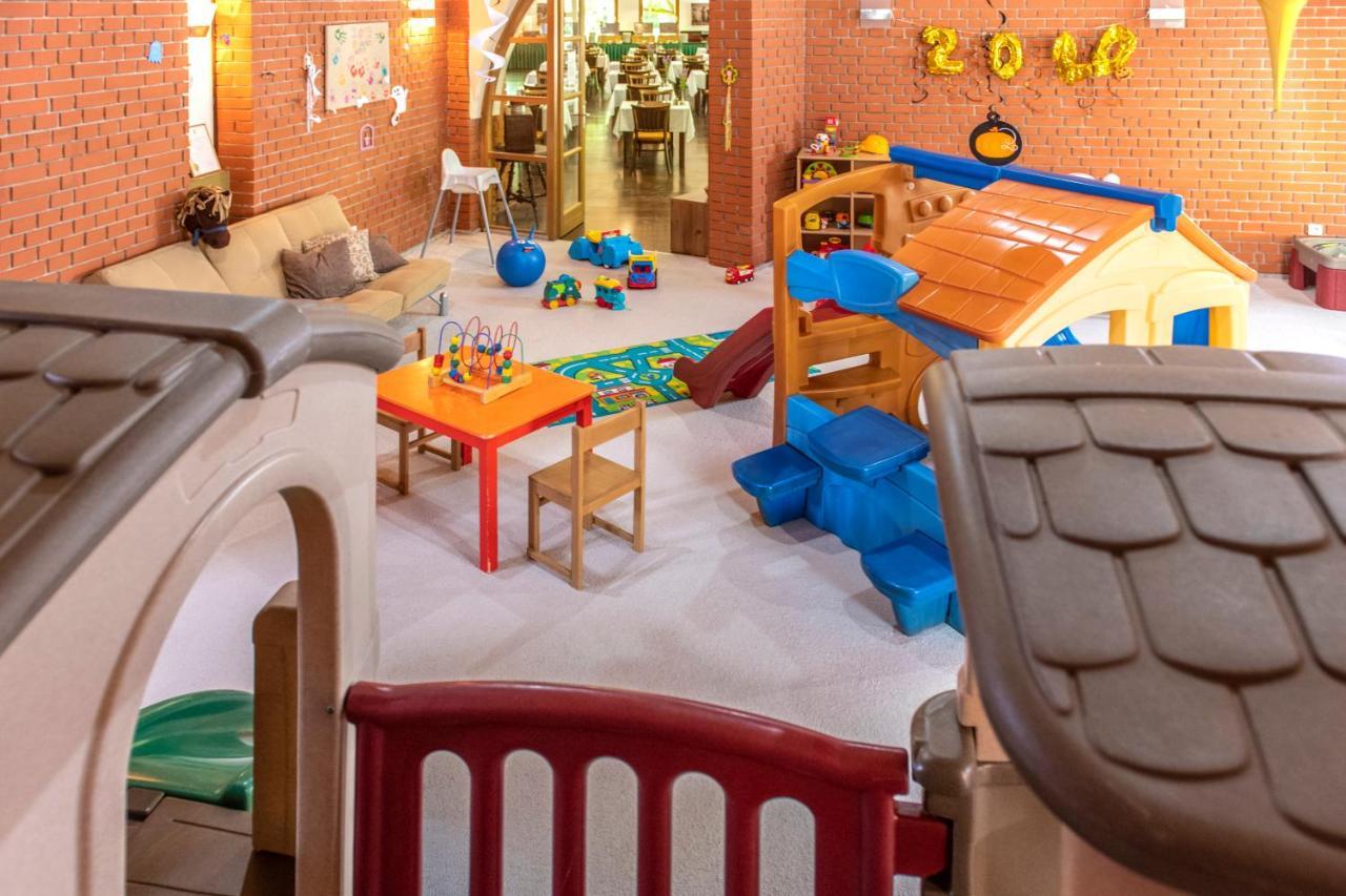 Zichy Park Hotel Bikacs Экстерьер фото